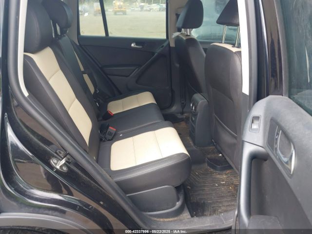 2016 VOLKSWAGEN TIGUAN WVGBV7AX6GW598158 Photo 7