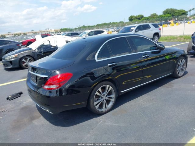 55SWF4JB8GU159956 Mercedes-Benz C 300 Luxury/sport