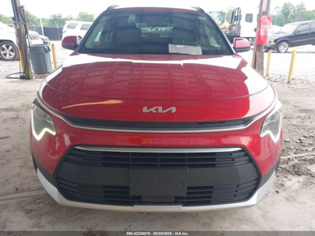 KNDCR3LE9P5044717 KIA NIRO EX