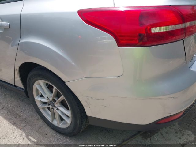1FADP3F29HL280055 Ford FOCUS SE