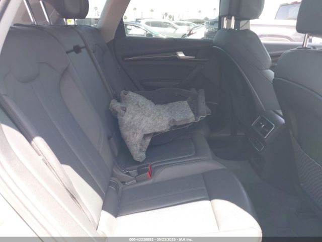 WA1BNAFY0J2205976 Audi 2018