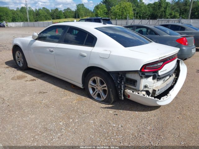 2C3CDXBGXFH741074 Dodge Charger Se