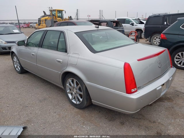 2006 CADILLAC DTS 1G6KD57986U119952 Photo 2