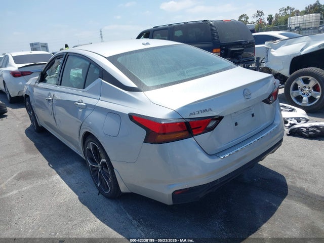 Nissan 2023 2023 1N4BL4CV9PN373586 Image 3