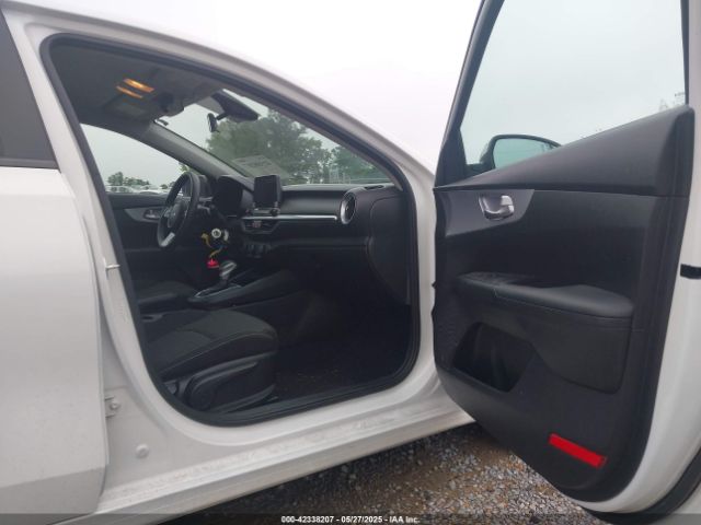 3KPF24AD7RE733020 KIA Forte Lxs