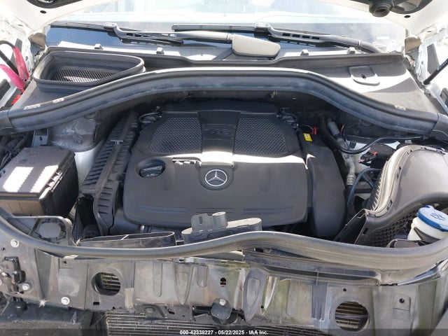 4JGDA5JB3HA933923 Mercedes-Benz m276
