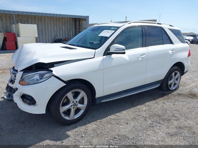 4JGDA5JB3HA933923 Mercedes-Benz m276