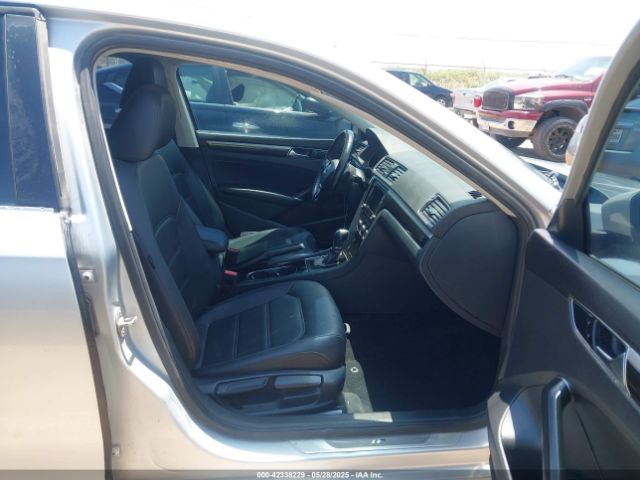 2019 VOLKSWAGEN PASSAT 1VWMA7A31KC012995 Photo 4