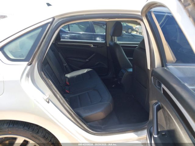 2019 VOLKSWAGEN PASSAT 1VWMA7A31KC012995 Photo 7