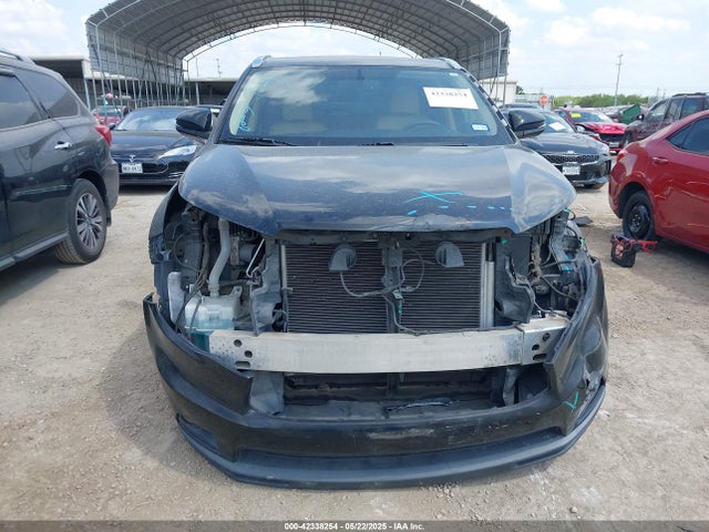 5TDKKRFH1FS093427 Toyota 2gr-fe
