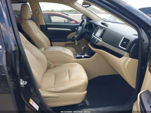 5TDKKRFH1FS093427 Toyota 2gr-fe