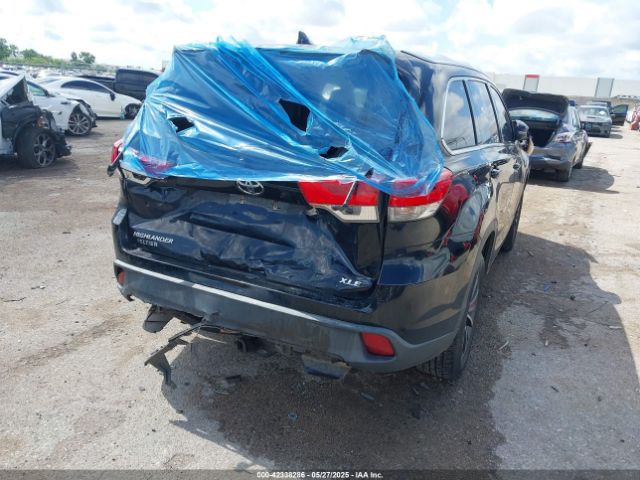 2018 TOYOTA HIGHLANDER 5TDKZRFHXJS546092 Photo 3