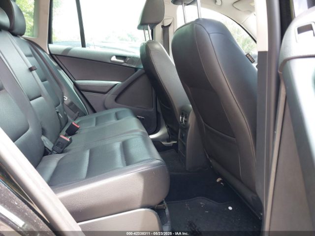 WVGBV3AX1EW626325 Volkswagen Tiguan Sel