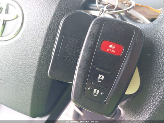 JTDKBRFU3G3024092 Toyota Prius Two