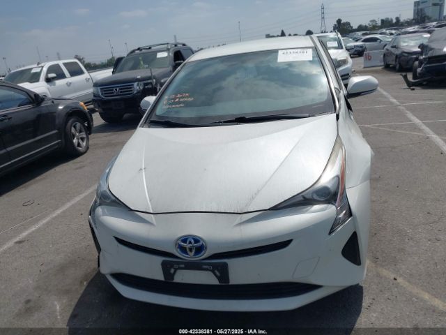JTDKBRFU3G3024092 Toyota Prius Two