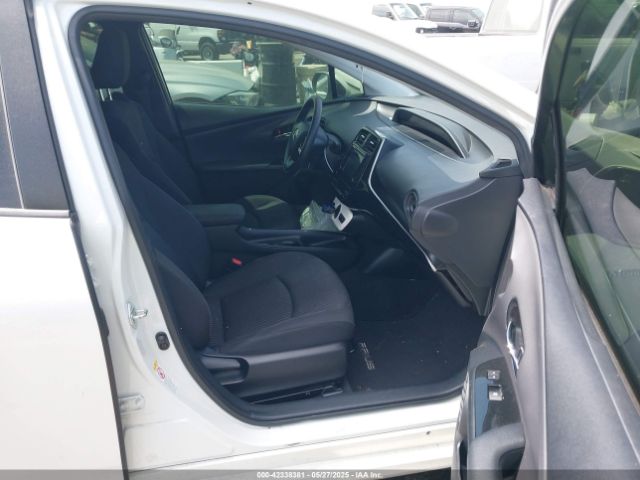 JTDKBRFU3G3024092 Toyota Prius Two