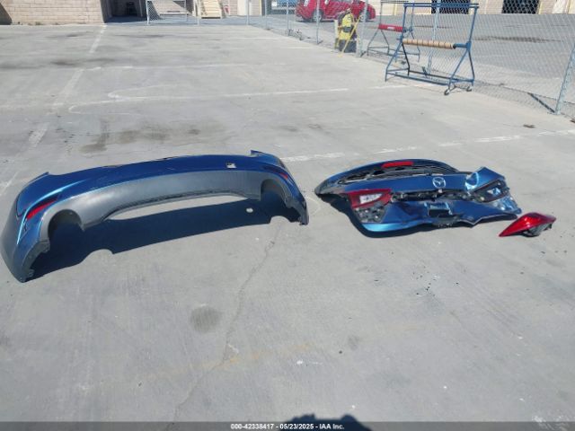 3MZBN1L37JM248151 Mazda Mazda3 Touring