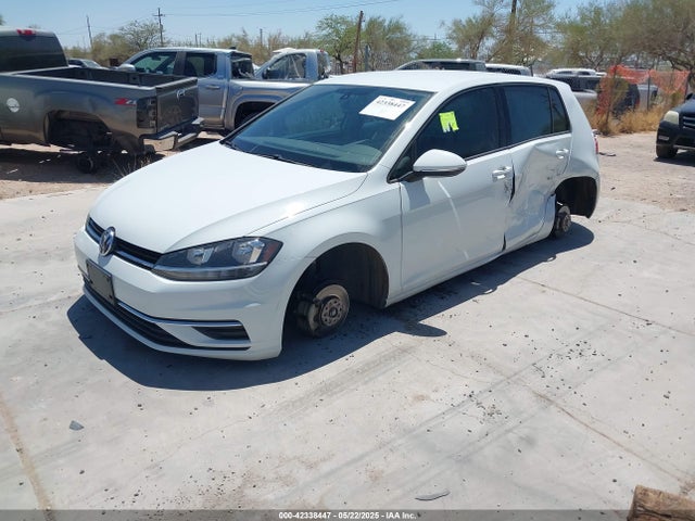 3VWB17AU8JM278592 Volkswagen 2018