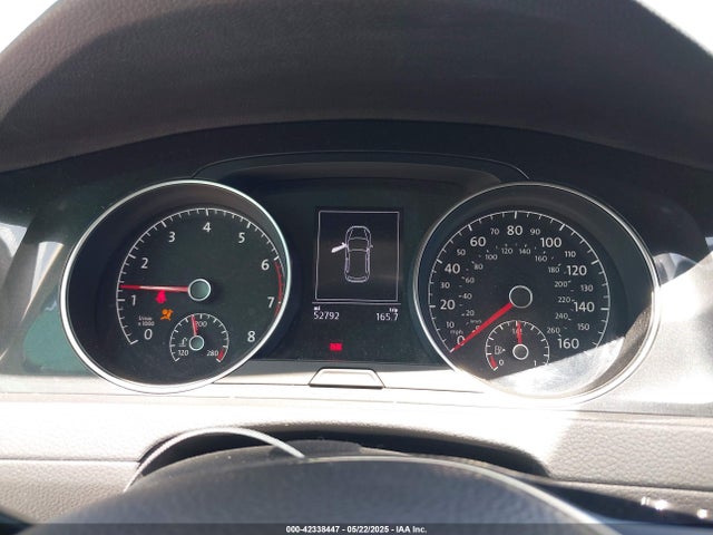 3VWB17AU8JM278592 Volkswagen 2018