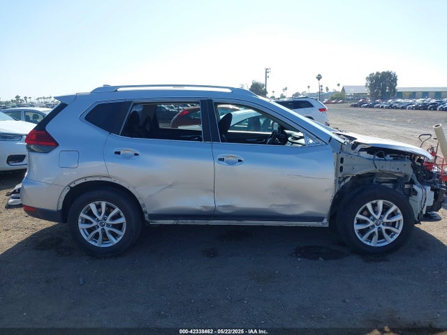 JN8AT2MT1HW153009 Nissan ROGUE SV