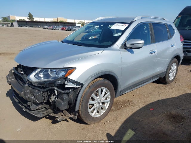 JN8AT2MT1HW153009 Nissan ROGUE SV