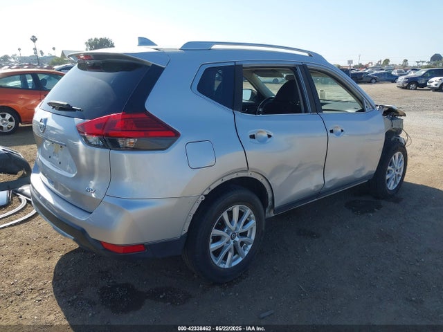JN8AT2MT1HW153009 Nissan ROGUE SV