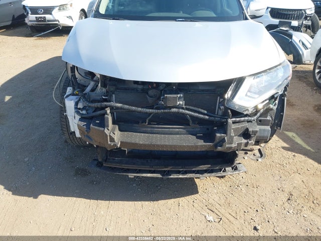 JN8AT2MT1HW153009 Nissan ROGUE SV