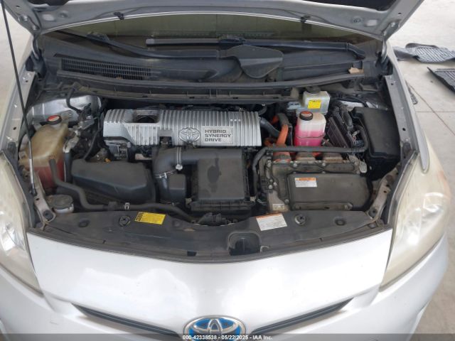 JTDKN3DU8F0427475 Toyota Prius Three