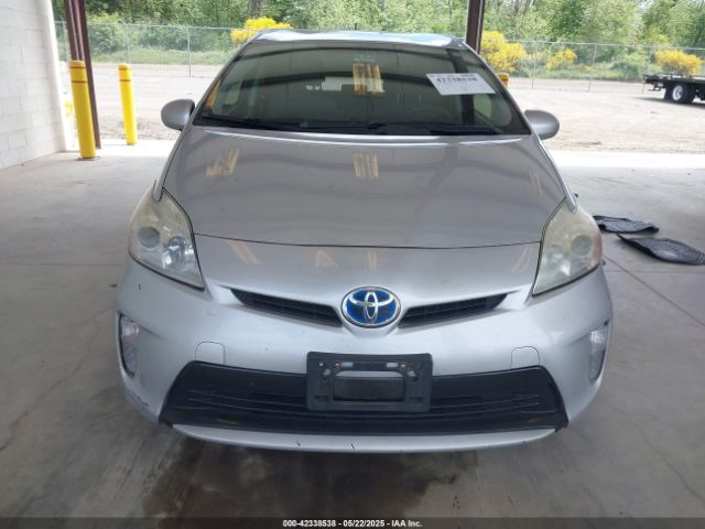 JTDKN3DU8F0427475 Toyota Prius Three