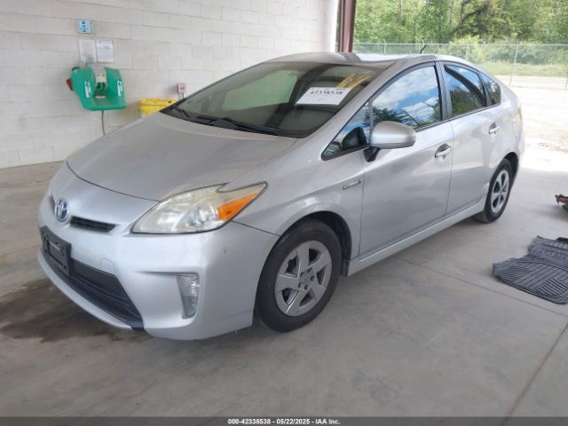 JTDKN3DU8F0427475 Toyota Prius Three
