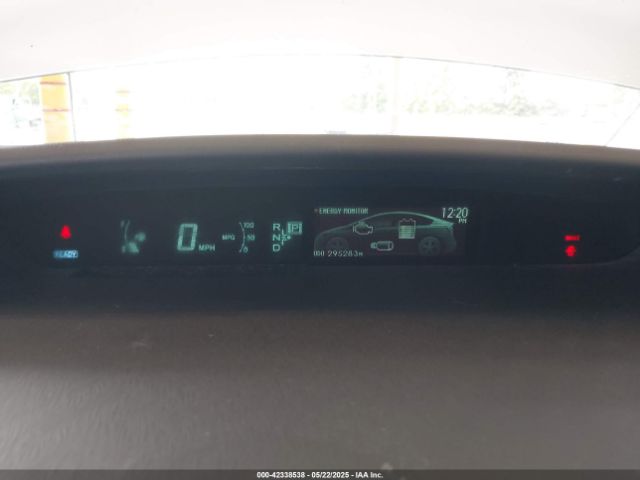 JTDKN3DU8F0427475 Toyota Prius Three