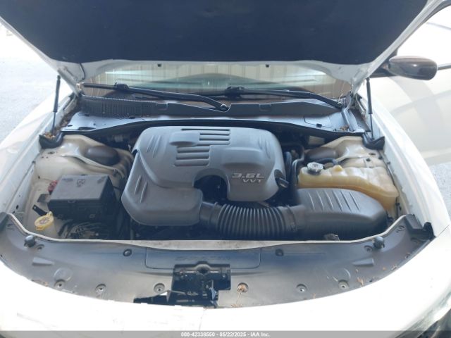 2C3CDXBG3JH247521 Dodge Charger Sxt Rwd