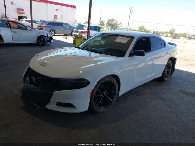 2C3CDXBG3JH247521 Dodge Charger Sxt Rwd
