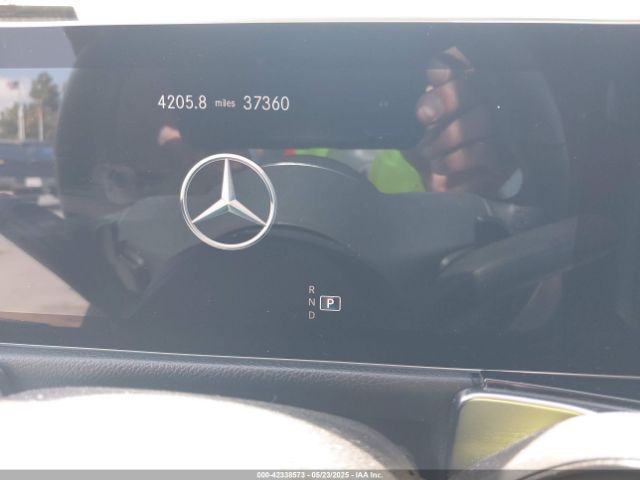 WDC4M4HB7LW011883 Mercedes-Benz Glb 250 4matic
