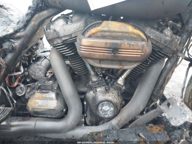 2017 HARLEY-DAVIDSON FLHTCUTG 1HD1MAD13HB858305 Photo 7