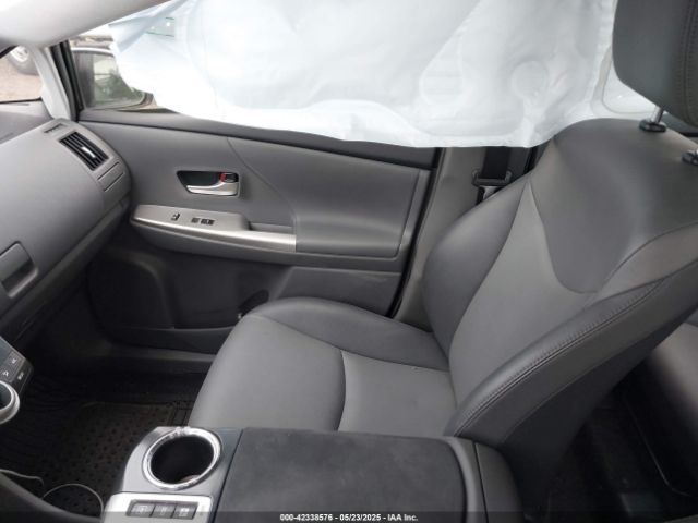 JTDZN3EU9E3312328 Toyota Prius V Five