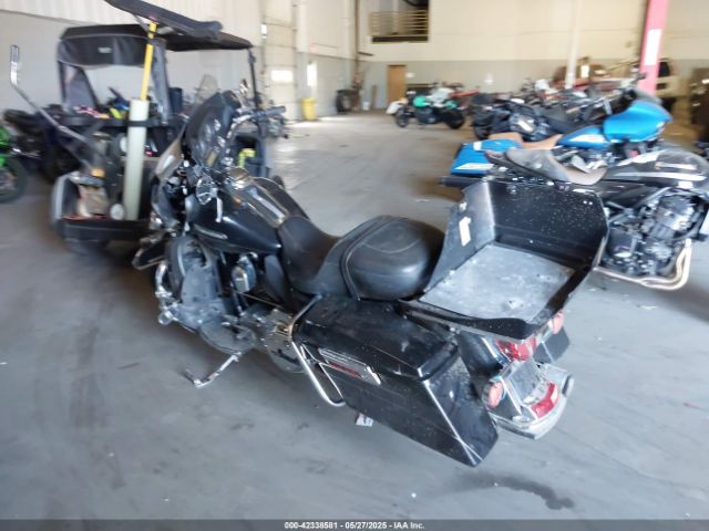 2012 HARLEY-DAVIDSON FLHTK 1HD1KEM11CB648050 Photo 2