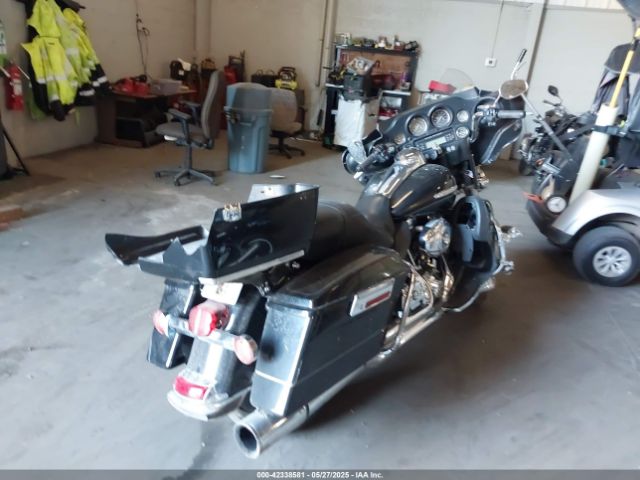 2012 HARLEY-DAVIDSON FLHTK 1HD1KEM11CB648050 Photo 3