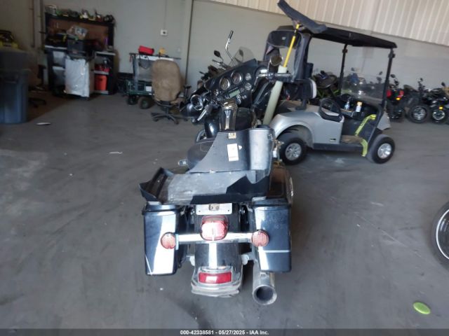 2012 HARLEY-DAVIDSON FLHTK 1HD1KEM11CB648050 Photo 5