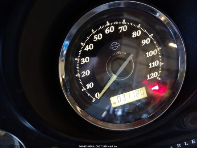 2012 HARLEY-DAVIDSON FLHTK 1HD1KEM11CB648050 Photo 6