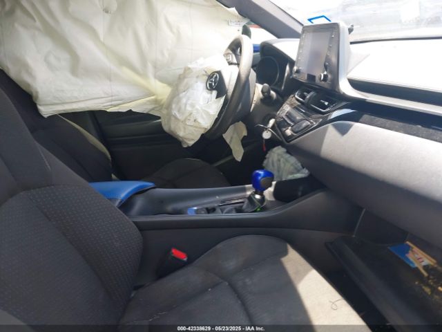2019 TOYOTA C-HR JTNKHMBXXK1058886 Photo 4