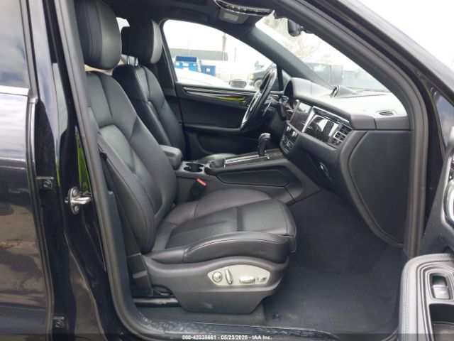 2022 PORSCHE MACAN WP1AA2A55NLB00378 Photo 4