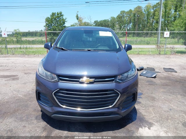 3GNCJKSB0JL340524 Chevrolet TRAX LS