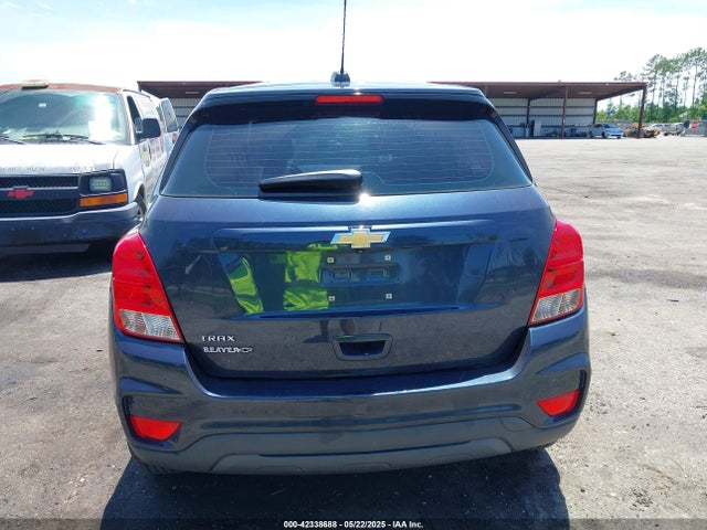 3GNCJKSB0JL340524 Chevrolet TRAX LS