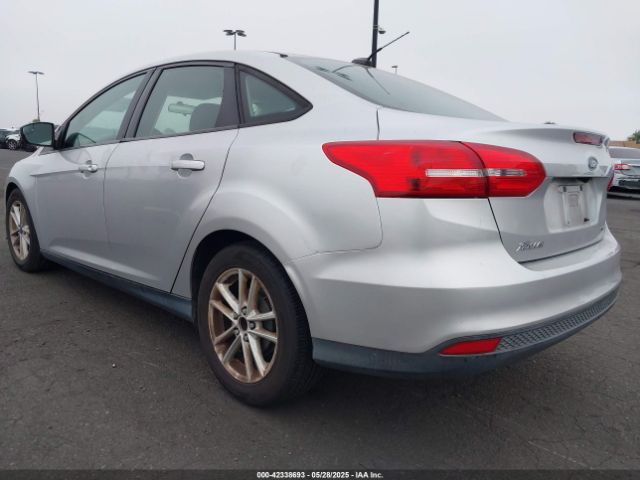 1FADP3F21FL335143 Ford FOCUS SE