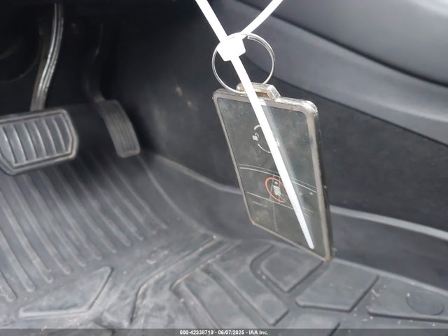 2018 TESLA MODEL 3 5YJ3E1EA5JF077617 Photo 10