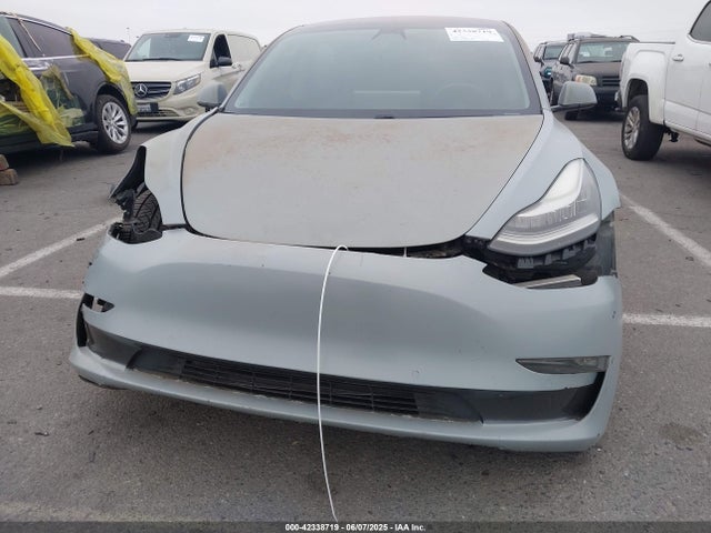 2018 TESLA MODEL 3 5YJ3E1EA5JF077617 Photo 5