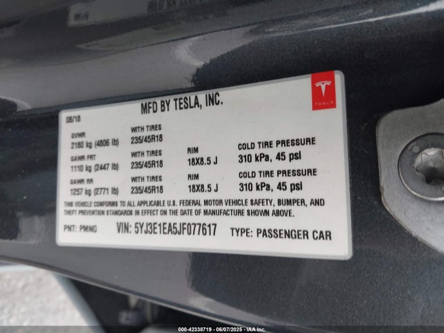 2018 TESLA MODEL 3 5YJ3E1EA5JF077617 Photo 8