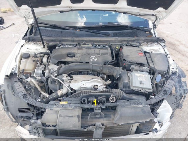 W1K5J4GB4LN102187 Mercedes-Benz m260