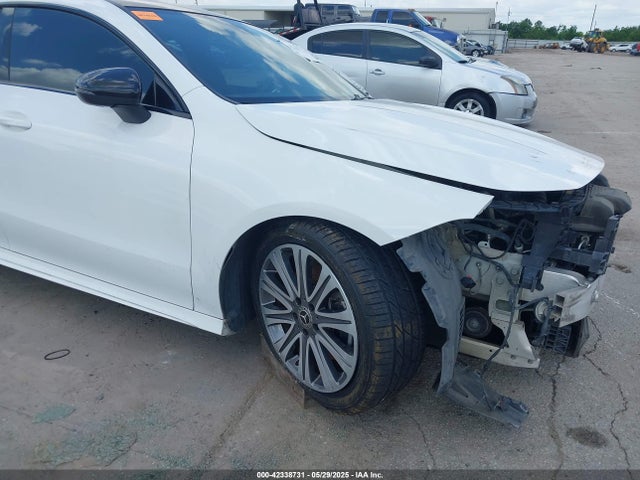 W1K5J4GB4LN102187 Mercedes-Benz m260
